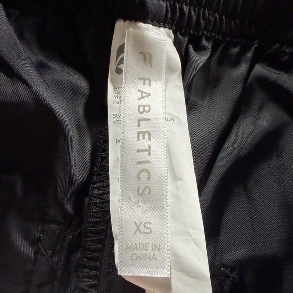 Fabletics Pants Womens XL Black Nylon Lightweight Cargo Gym Joggers‎ Baggy - Picture 3 of 8
